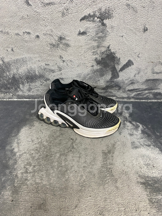 나이키 에어맥스 운동화 235--0