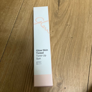 미샤 글로우 스킨틴티드 톤업 선