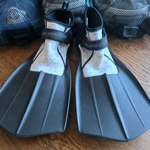 듀얼브레서 오리발 250mm 판매합니다.