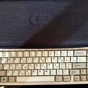 QK 65 커스텀 키보드 판매합니다