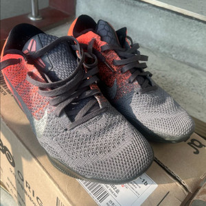 나이키 코비11 이스터