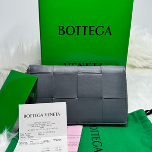 보테가베네타 카세트 지퍼 어라운드 지갑