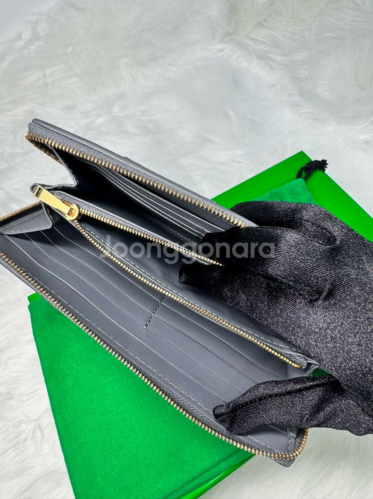 보테가베네타 카세트 지퍼 어라운드 지갑--7