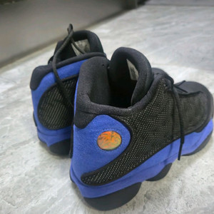 조던13 레트로블랙하이퍼로얄 us9사이즈 이미지