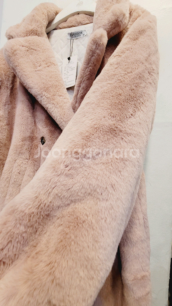 에코 밍크퍼 롱코트--8