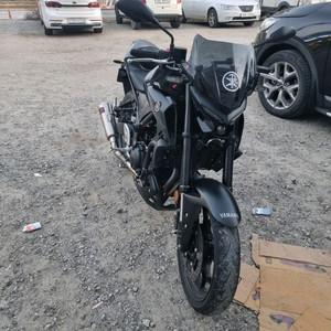 야마하 MT-03 오토바이 이미지