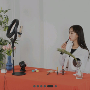 일우 LED 방송조명 (12인치) (거치대)