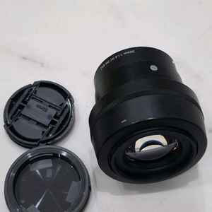 소니 시그마 30mm F1.4 단렌즈 30.4