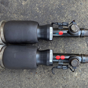 쌍용 뉴 체어맨W 4륜 앞 프론트 에어쇼바 팝니다 이미지