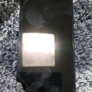 LG전자 Q9 (잠금화면 푸는건 8185)