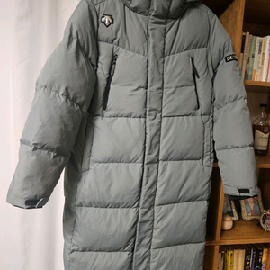 데상트 그레이 롱패딩 160