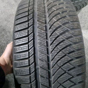 스노우타이어 245 45 18 윈터타이어 금호 WP72 4개