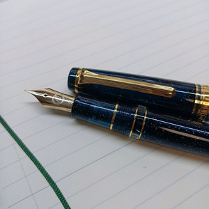 세일러 프로기어 리알로 <펜토노트 한정 시네하노아카리 MF>