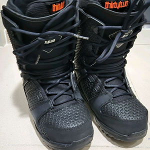 써리투 팀투부츠 270