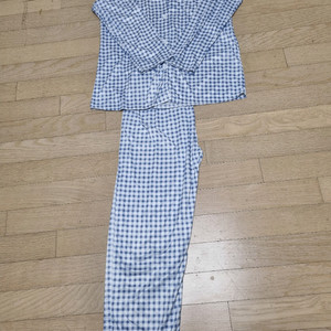 체크 패턴 잠옷 세트