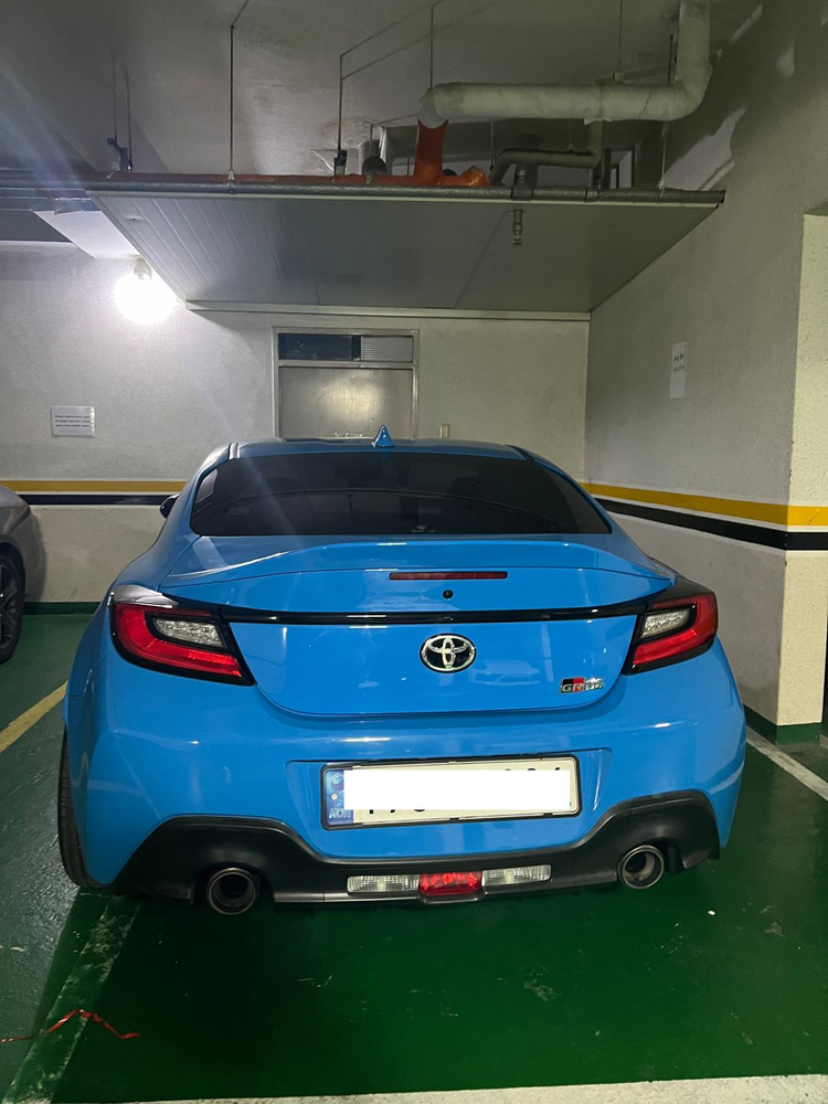 GR86 TRD 스타일 스포일러 팝니다 이미지