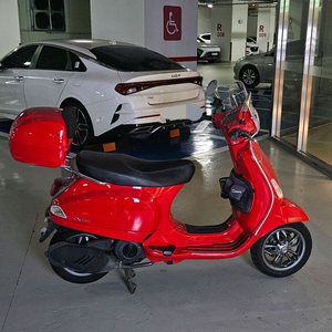 베스파 LX125 스쿠터