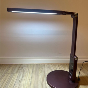 LED 탁상용 스탠드 조명