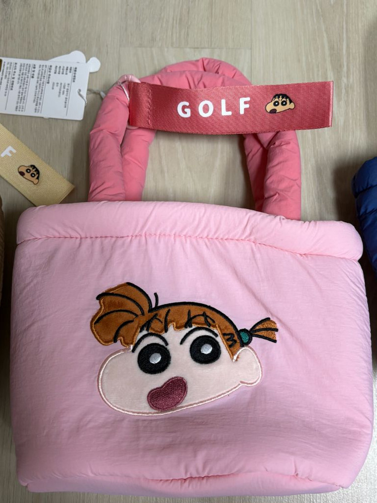 짱구 유리 흰둥이 맹구 골프 패딩가방/ 산리오 마멜 이미지