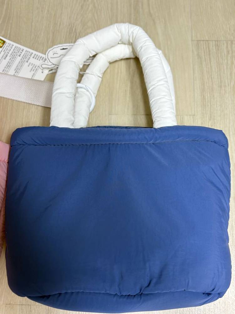 짱구 유리 흰둥이 맹구 골프 패딩가방/ 산리오 마멜 이미지