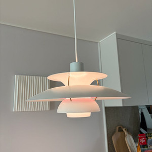 루이스폴센 ph5 모던화이트 컬러