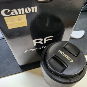 캐논 RF 28-70mm F2.8 표준 줌렌즈