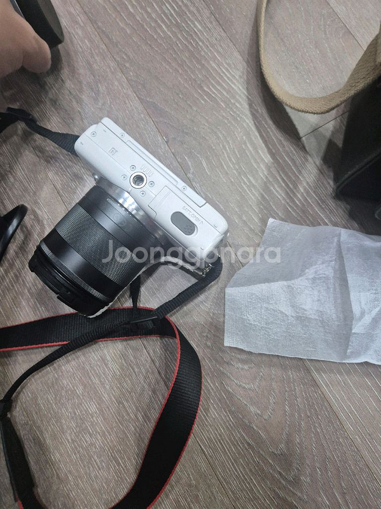 캐논EOS M100 15-45MM 11-22MM 세트팝니다--5