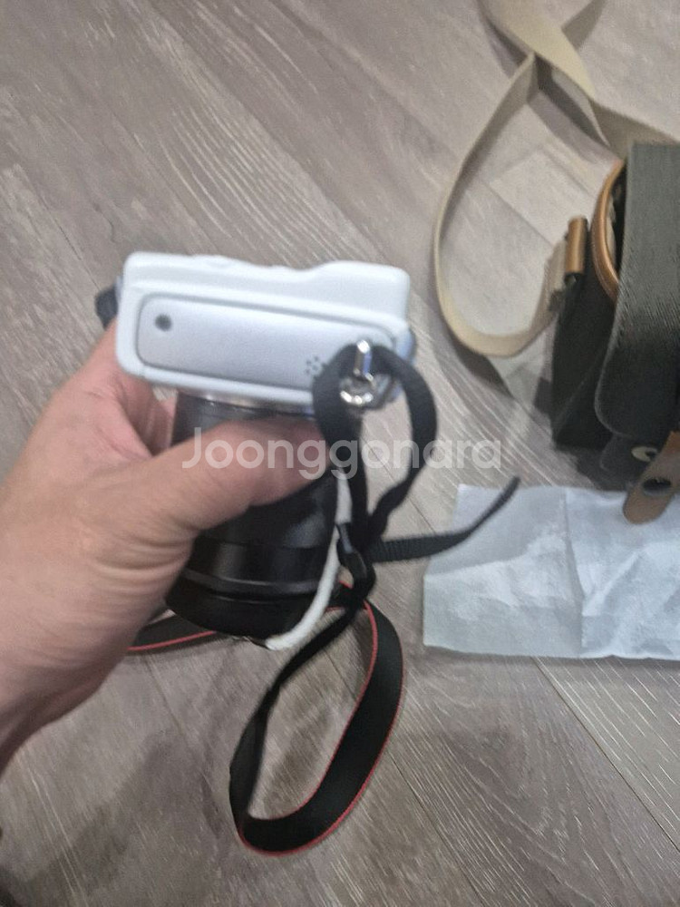 캐논EOS M100 15-45MM 11-22MM 세트팝니다--6