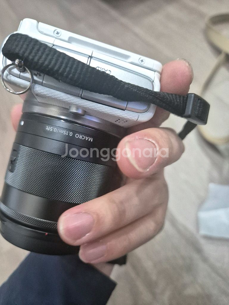 캐논EOS M100 15-45MM 11-22MM 세트팝니다--8