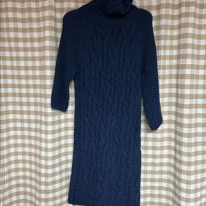 자라 케이블 와플니트원피스 네이비 S 165/84A