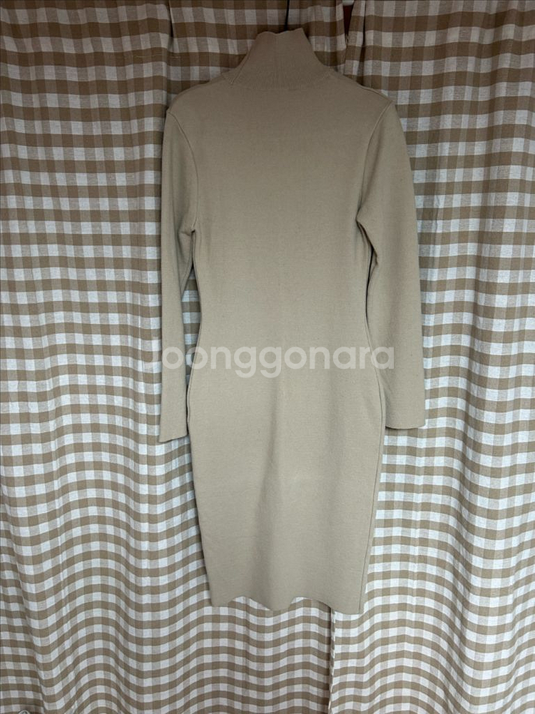 (블로썸 제품)비스코스 S라인 볼륨 니트원피스 베이지/블랙 F--3