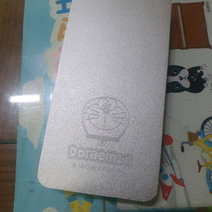 도라에몽 보조배터리 1901mAh 3천