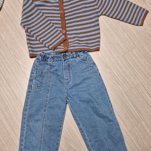 디그린 가디건, 고유 청바지L