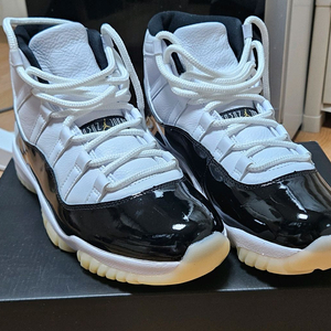 나이키 조던11 레트로 그래티튜드 285 새상품