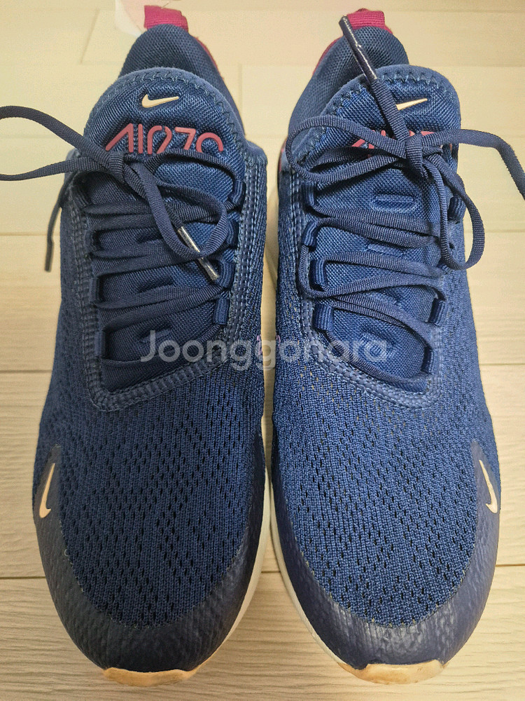 나이키 여성 에어맥스 노스페이스 밀레 방한화 운동화 팝니다.--2