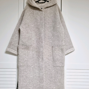 (새옷)압축울소재 후드 롱니트코트. 프리사이즈