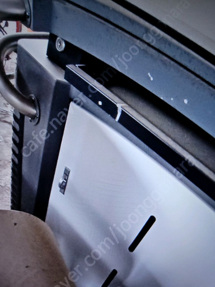 마에스트로 강연 강단 연설 교회 안내데스크 학교회의 교수대 학원발표대--1