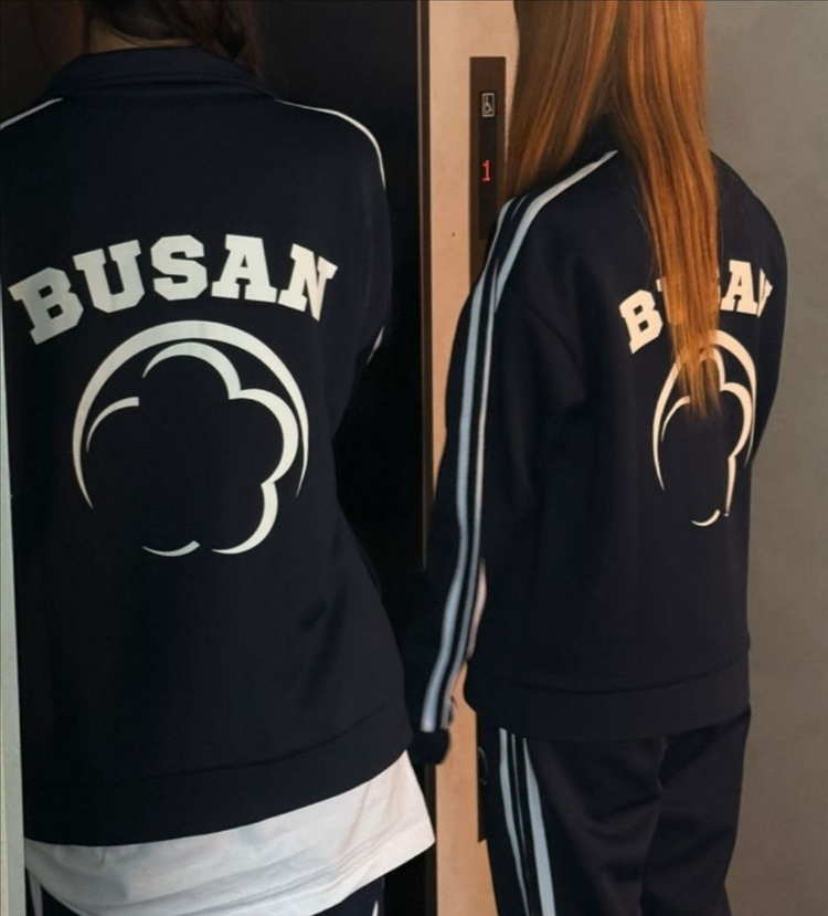 외모지상주의 부산 크루 트레이닝 셋업 네이비 이미지