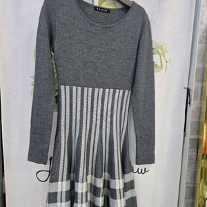 에고이스트 니트 미니원피스