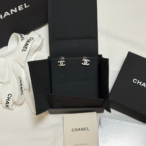 샤넬 CC 로고 귀걸이 풀박스