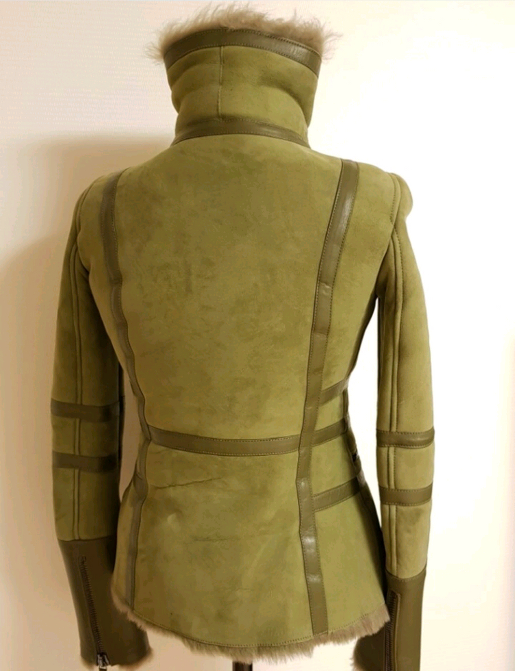 엠포리오아르마니 무스탕 38사이즈--3