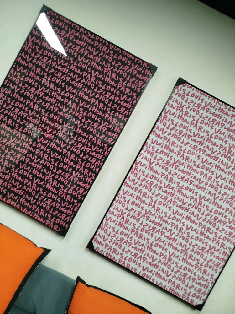 루이비통 모노그램 대형 그림액자 그림 액자 팝아트 인테리어소품 명품그림 명품액자 꽃 선물 가방 지갑 카드지갑 구두 이미지