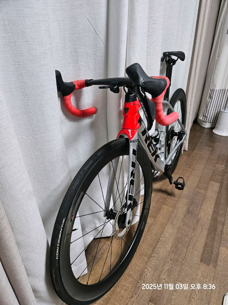 2024 트렉 에몬다 SL6 이미지