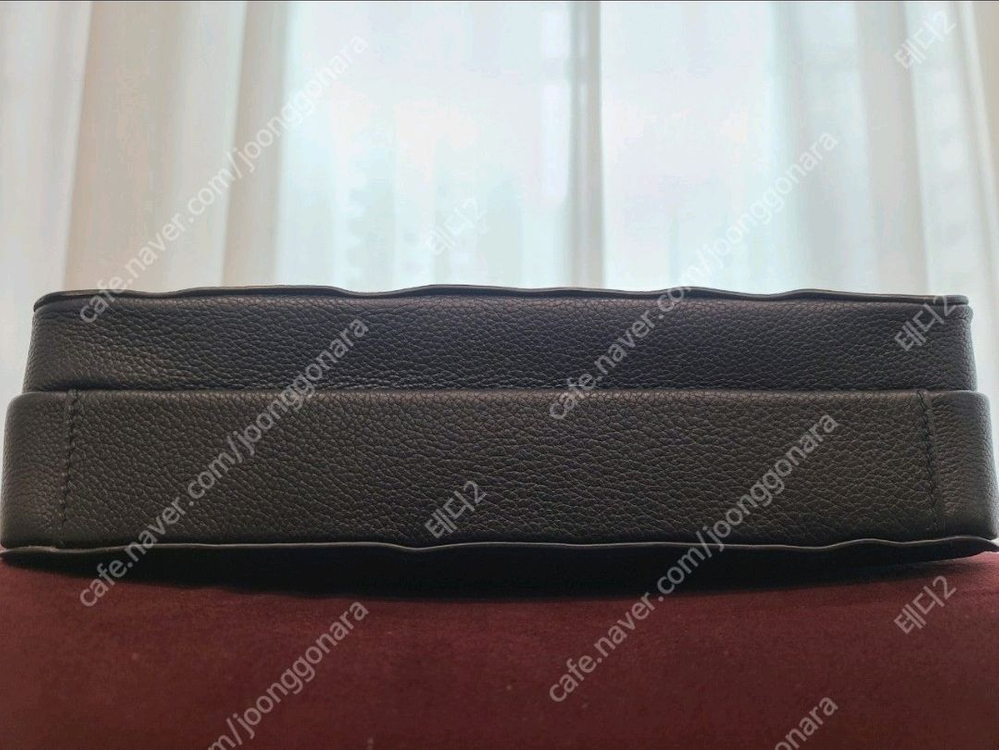 프라다 남성 가죽크로스백(실착횟수1회)--2