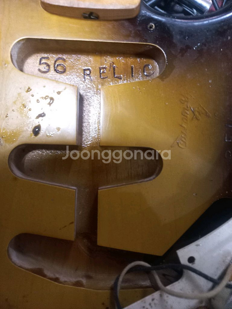 펜더 스토라케스터 56년산 일렉기타--1