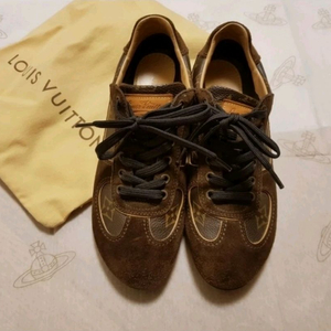 루이뷔통 여성스니커즈 34사이즈