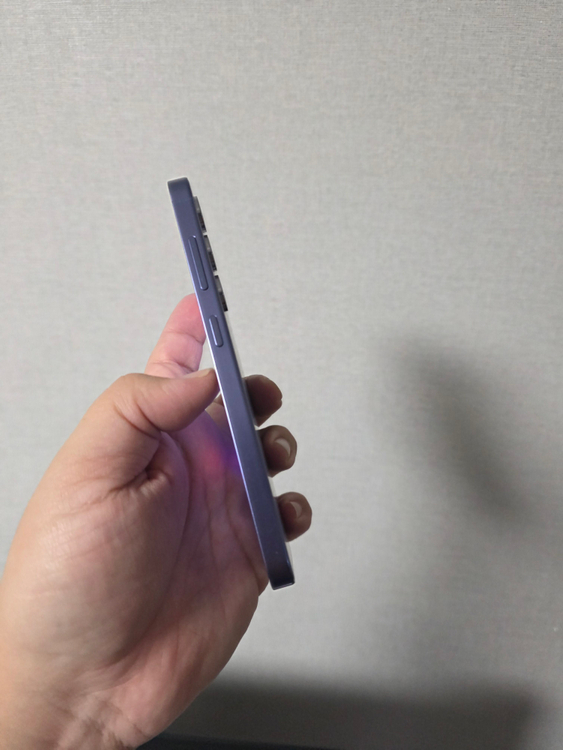 갤럭시 S24 코발트 바이올렛 256기가 A급 팔아요~--2