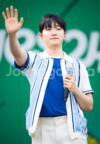 소수빈 콘서트 초근접존 4좌석 패키지 양도 (정가)--0