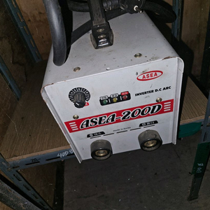 용접기 팝니다 Asea-200d 11만원 홀더어스선포함