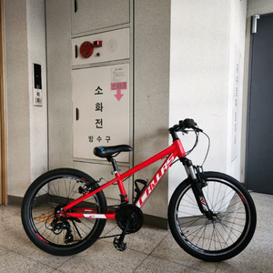 칼라스 22인치 주니어 자전거 팔아요